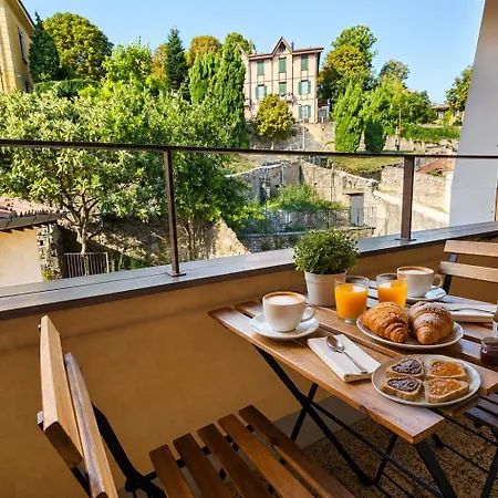 Apartment Corte Di Borgo Canale - Garden Bergamo